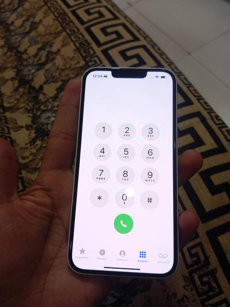 Apple iPhone 13 4