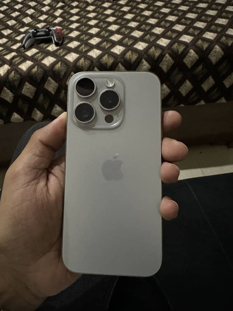 Apple iPhone 15 Pro 1