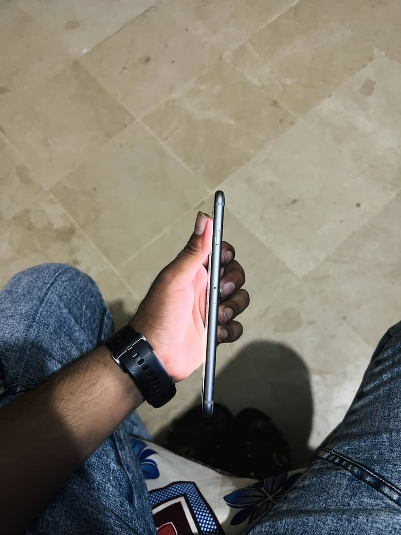 Apple iPhone 6 Plus 6