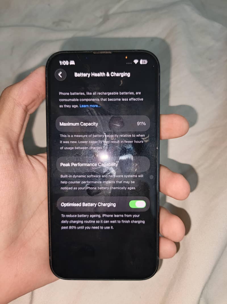 Apple iPhone 13 1