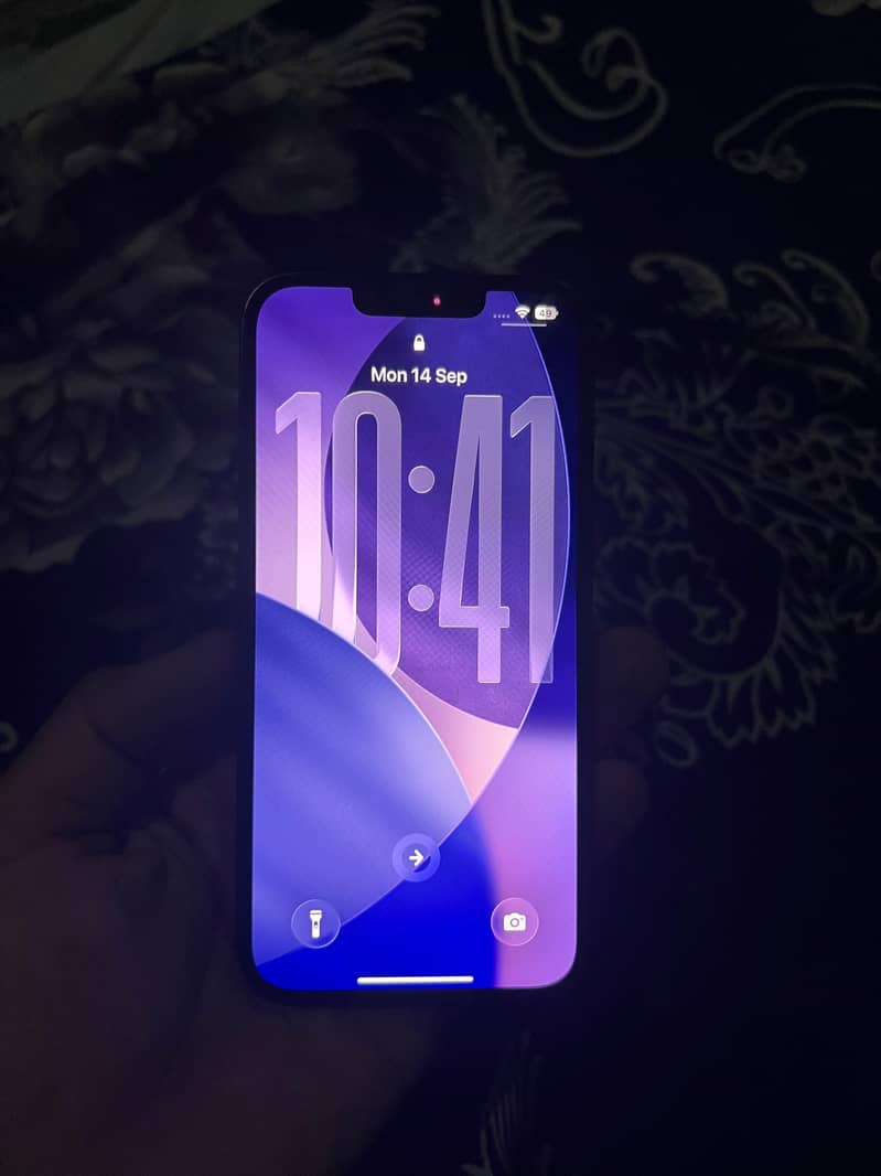 Apple iPhone 14 3