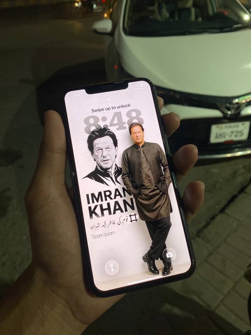 Apple iPhone 11 Pro Max 2