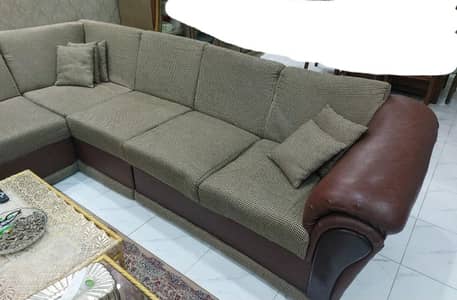 L shaped sofa, best condition