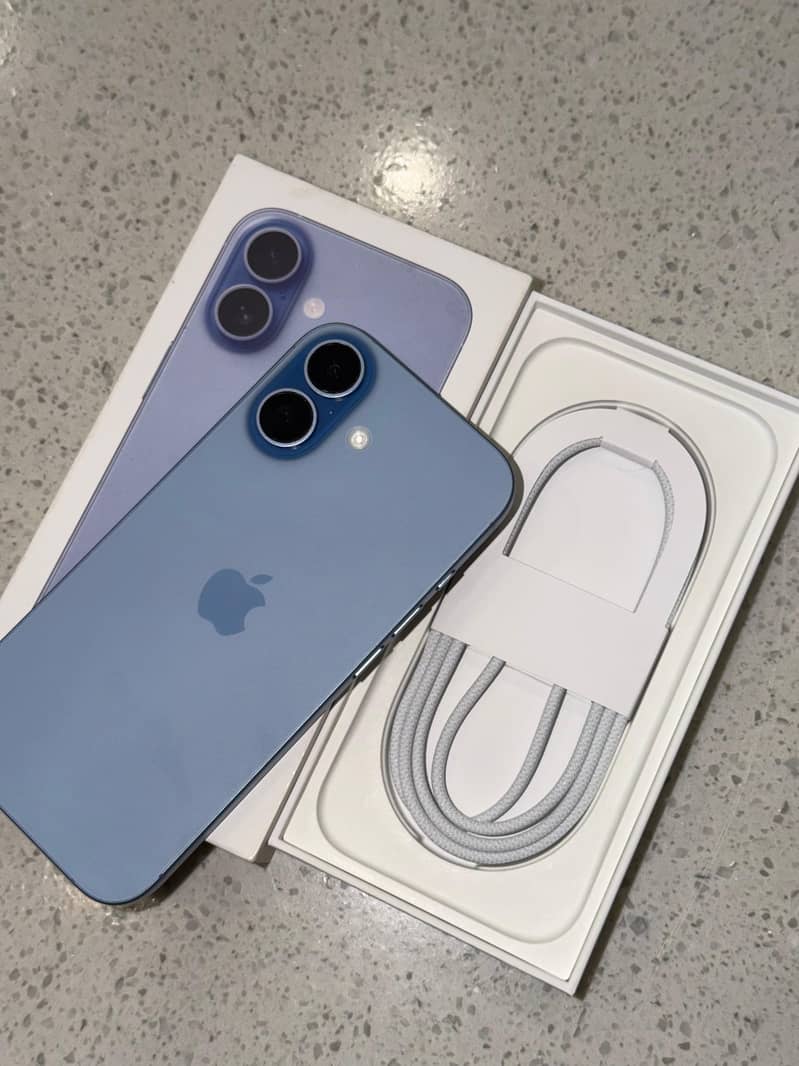 Apple iPhone 17 0