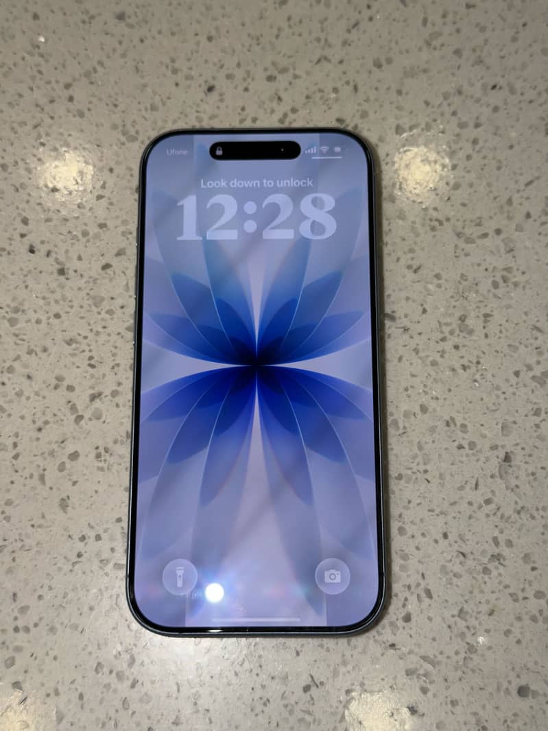 Apple iPhone 17 1