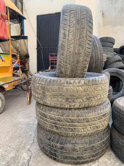 Dunlop Tyres Set 285 60 18