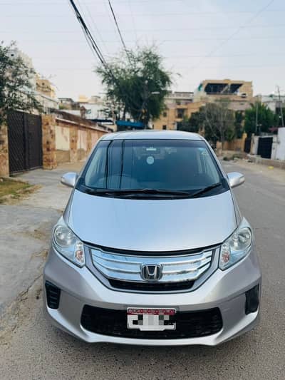 Honda Freed 2013 achi gari