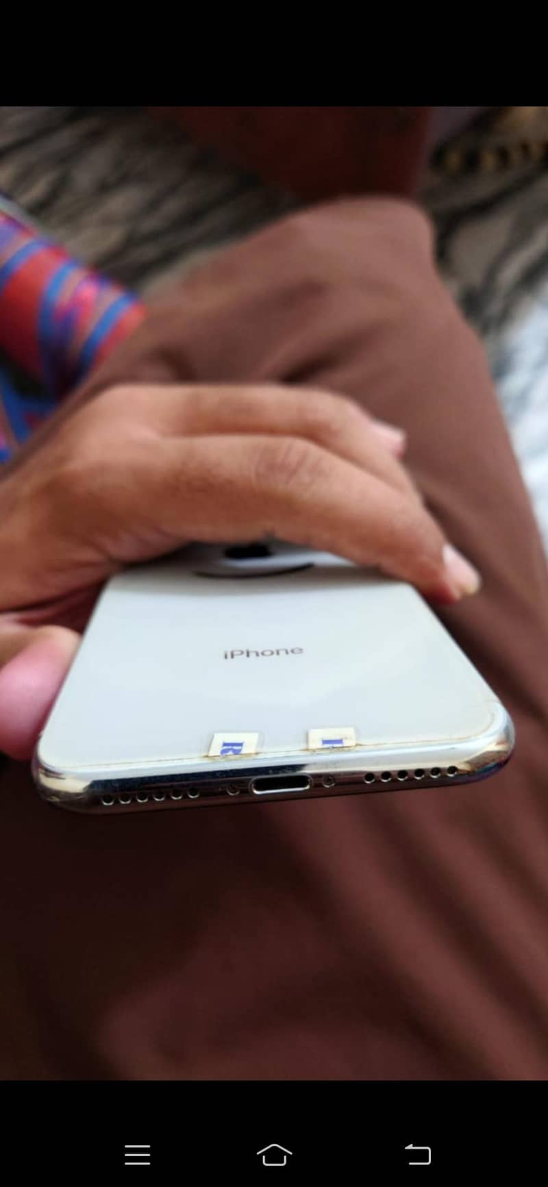Apple iPhone X 4