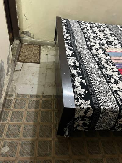 double king size bed with 8 inch patient matress