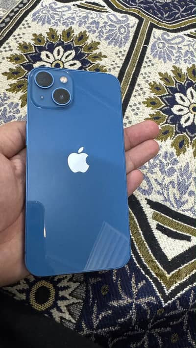 Apple iPhone 13