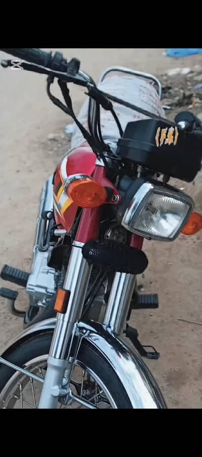 bikul new condition hai zada use nhi ki shoq ma rhki hai  good engine