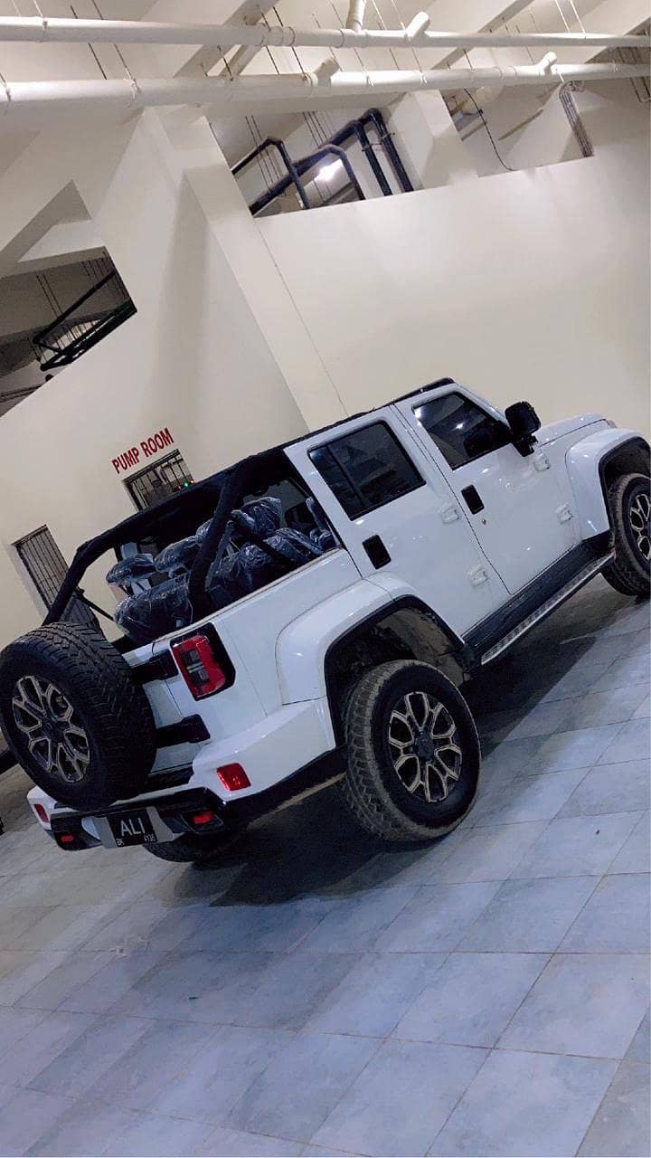 BAIC BJ40 Plus 2022 1