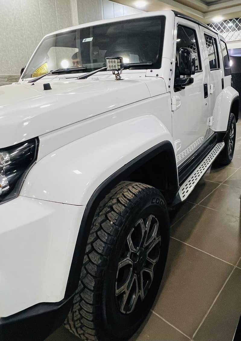 BAIC BJ40 Plus 2022 4
