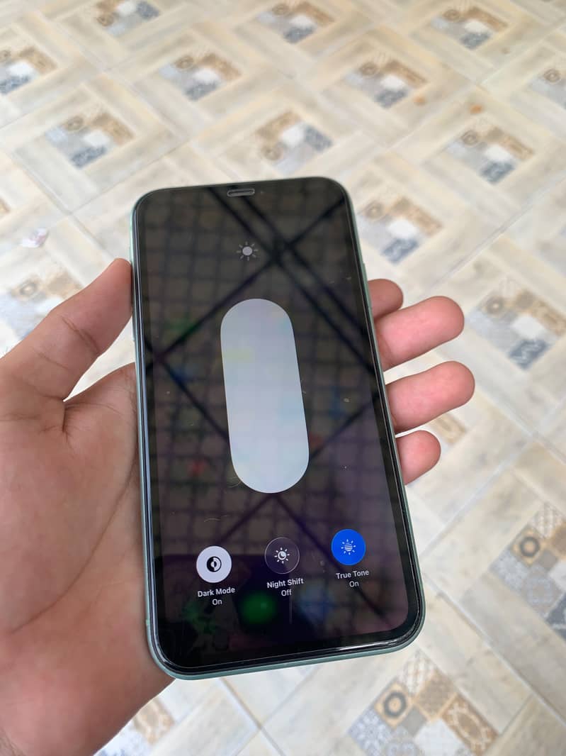 Apple iPhone 11 3