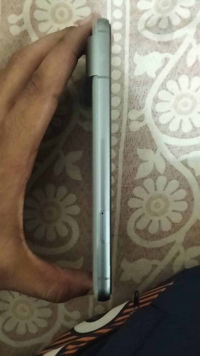 Google Pixel 8 1