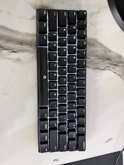 Seer Pro Keyboard Connects upto 5 Devices Mac and Win
