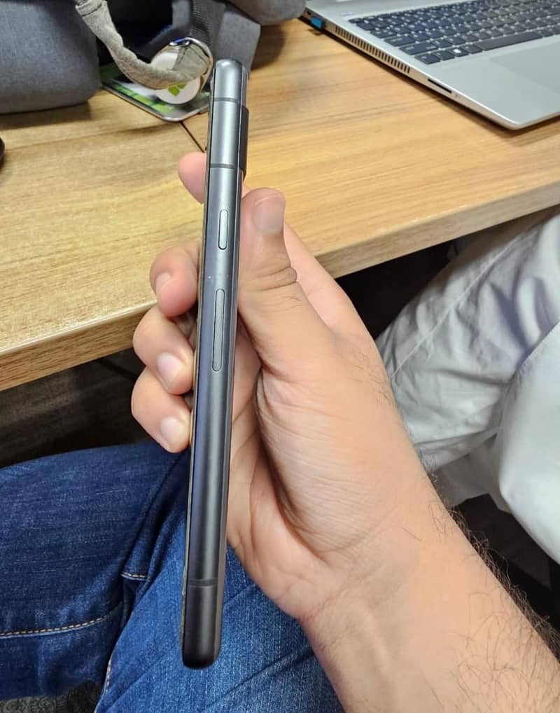 Google Pixel 7a 2