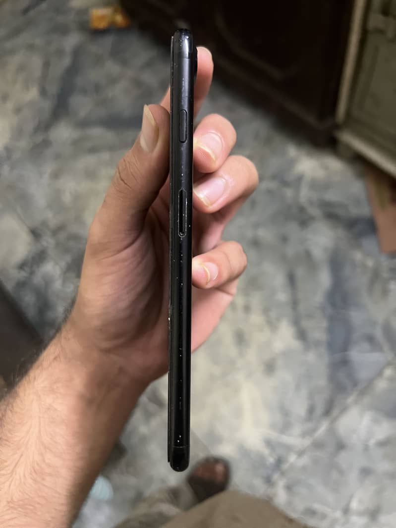 Apple iPhone 7 Plus 4