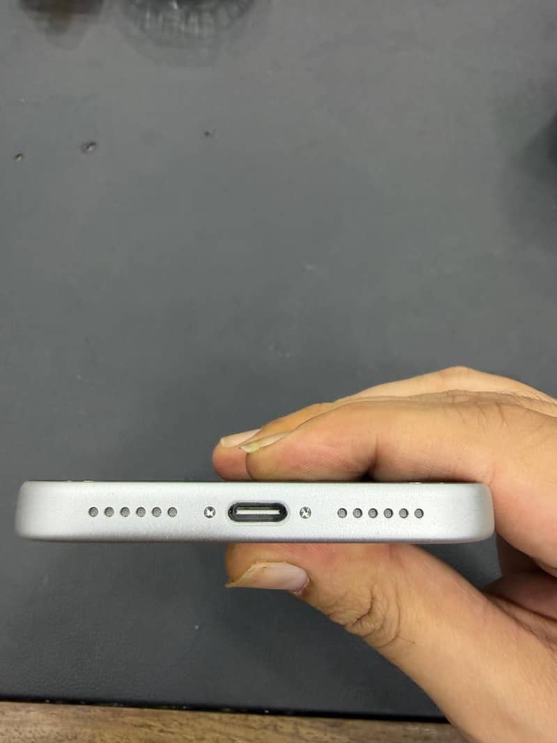 Apple iPhone 17 Pro Max 2