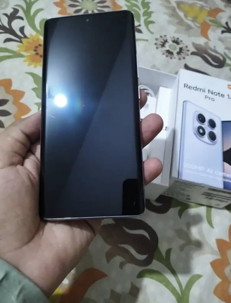 Xiaomi Redmi Note 14 Pro 3