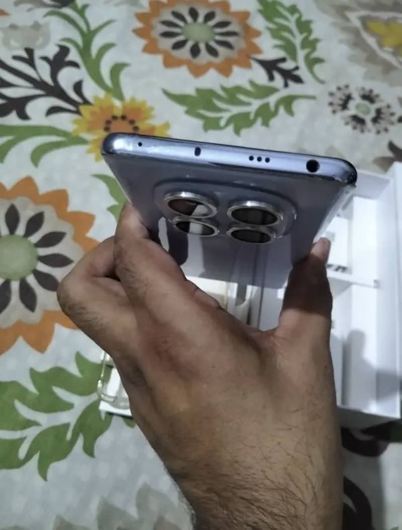 Xiaomi Redmi Note 14 Pro 7