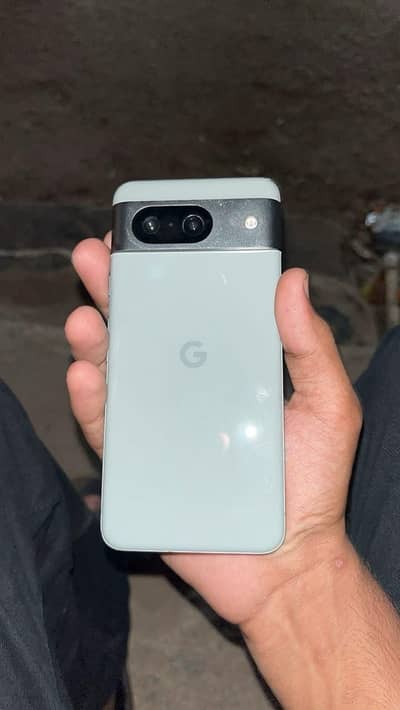 Google pixel 8