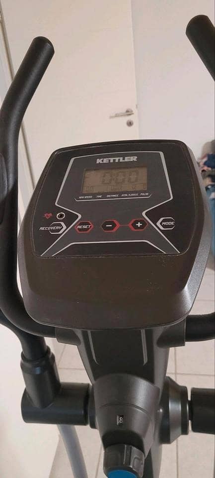 Elliptical exercise cycle 1