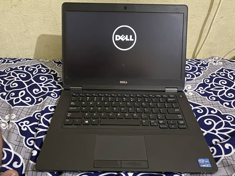 Dell Latitude E5470 1