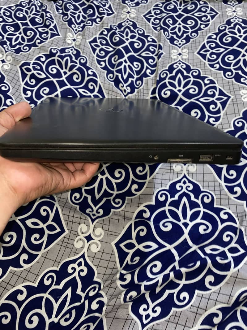 Dell Latitude E5470 3