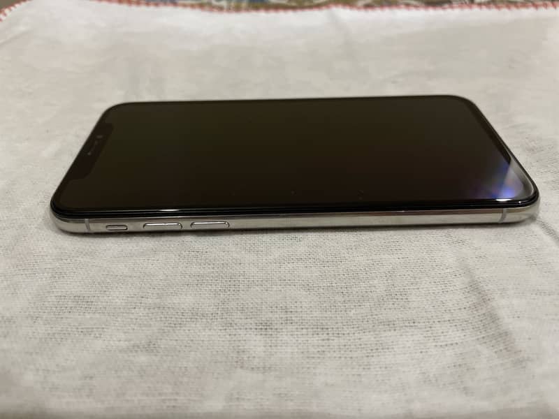 Apple iPhone X 1