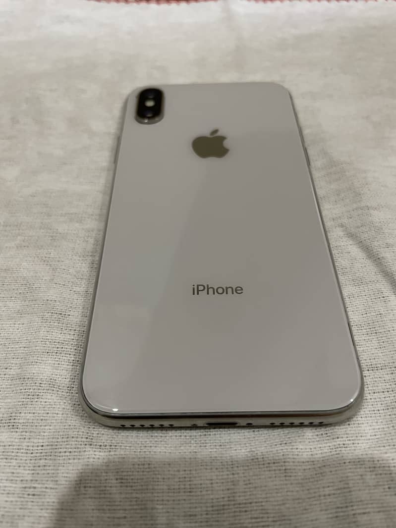 Apple iPhone X 3