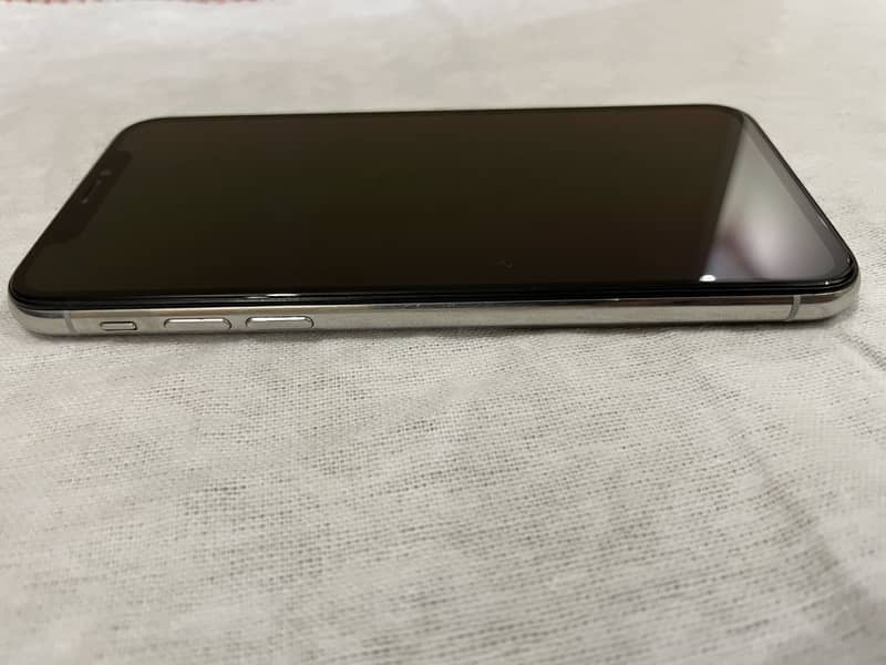Apple iPhone X 8