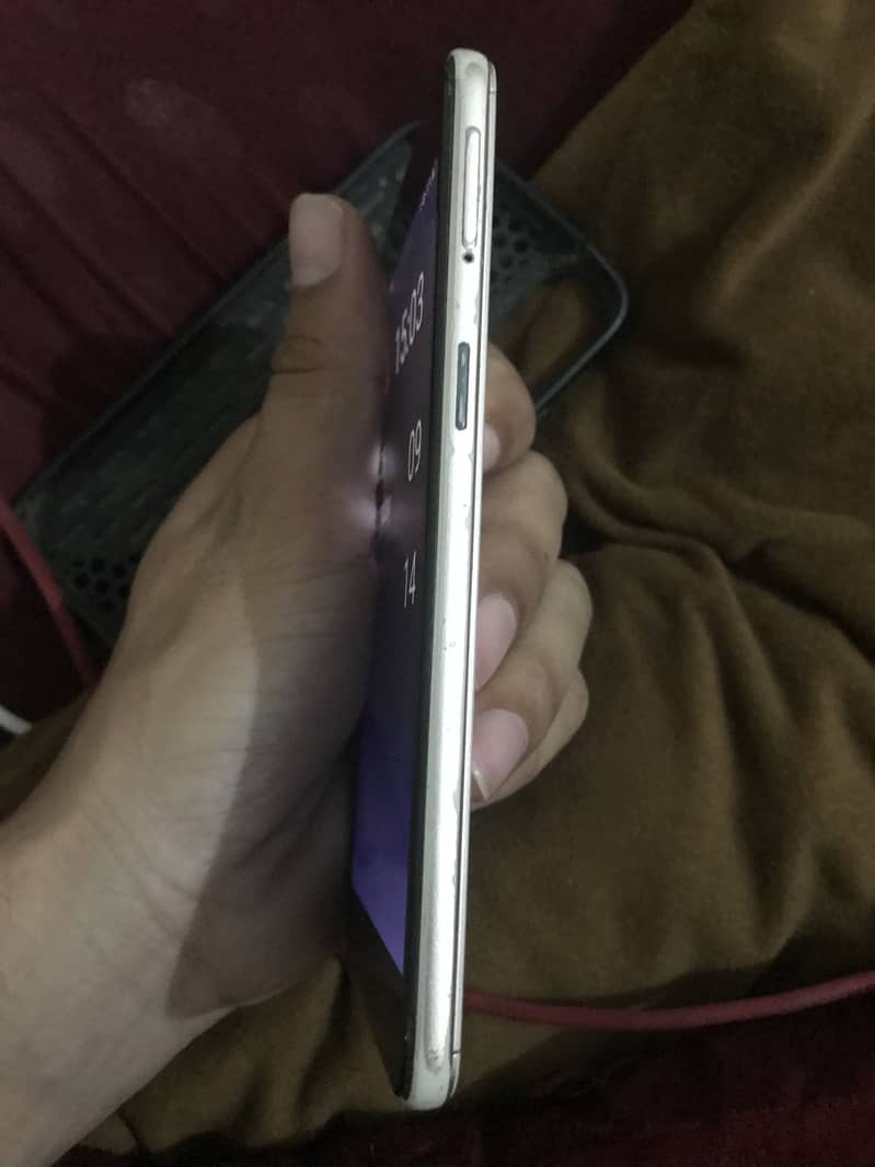 OPPO A37 4
