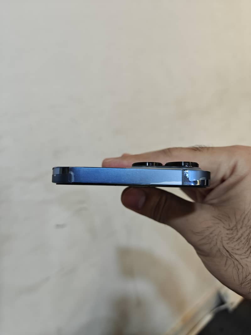 Apple iPhone 13 Pro Max 3