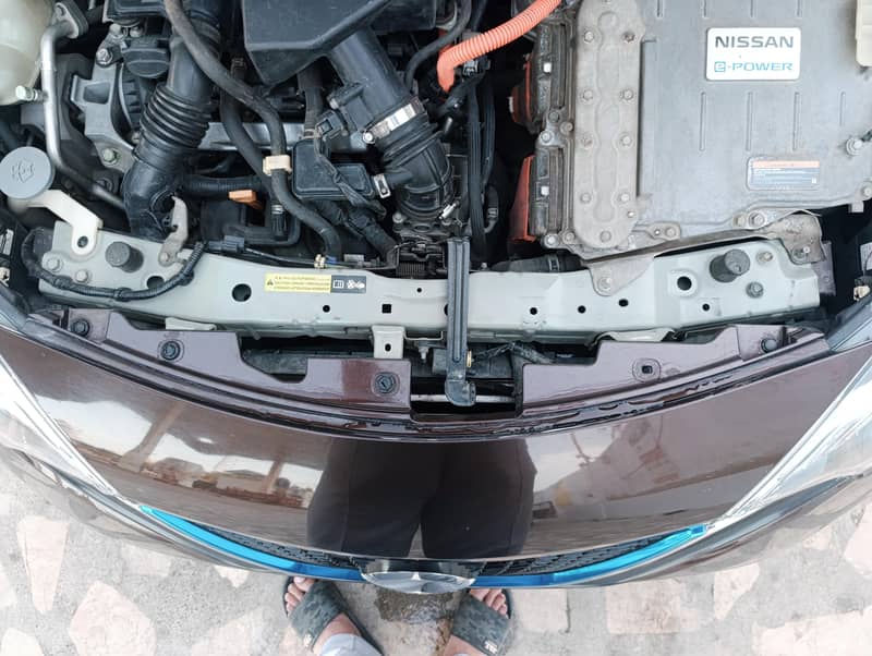 Nissan Note E Power 2017 0