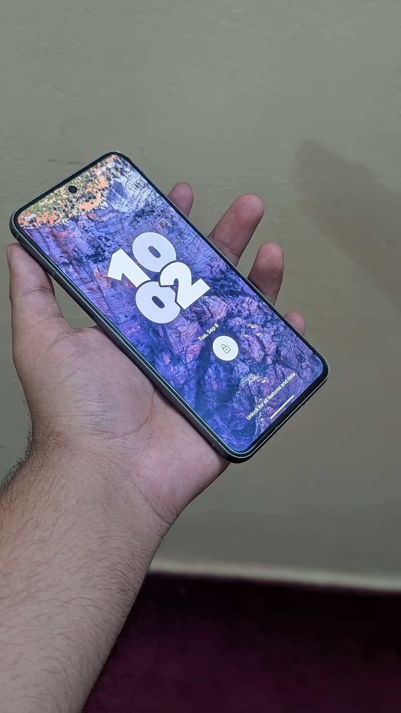 Google Pixel 8 3