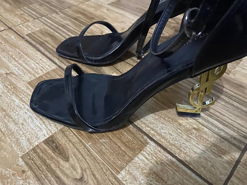 YSL heels. 1