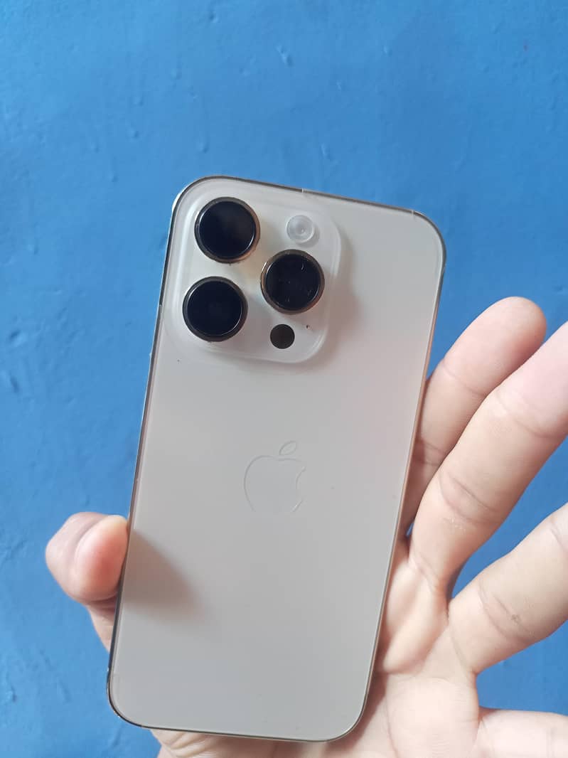 Apple iPhone 14 Pro 2