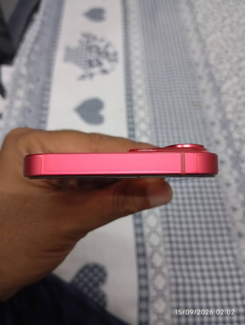 Apple iPhone 14 4