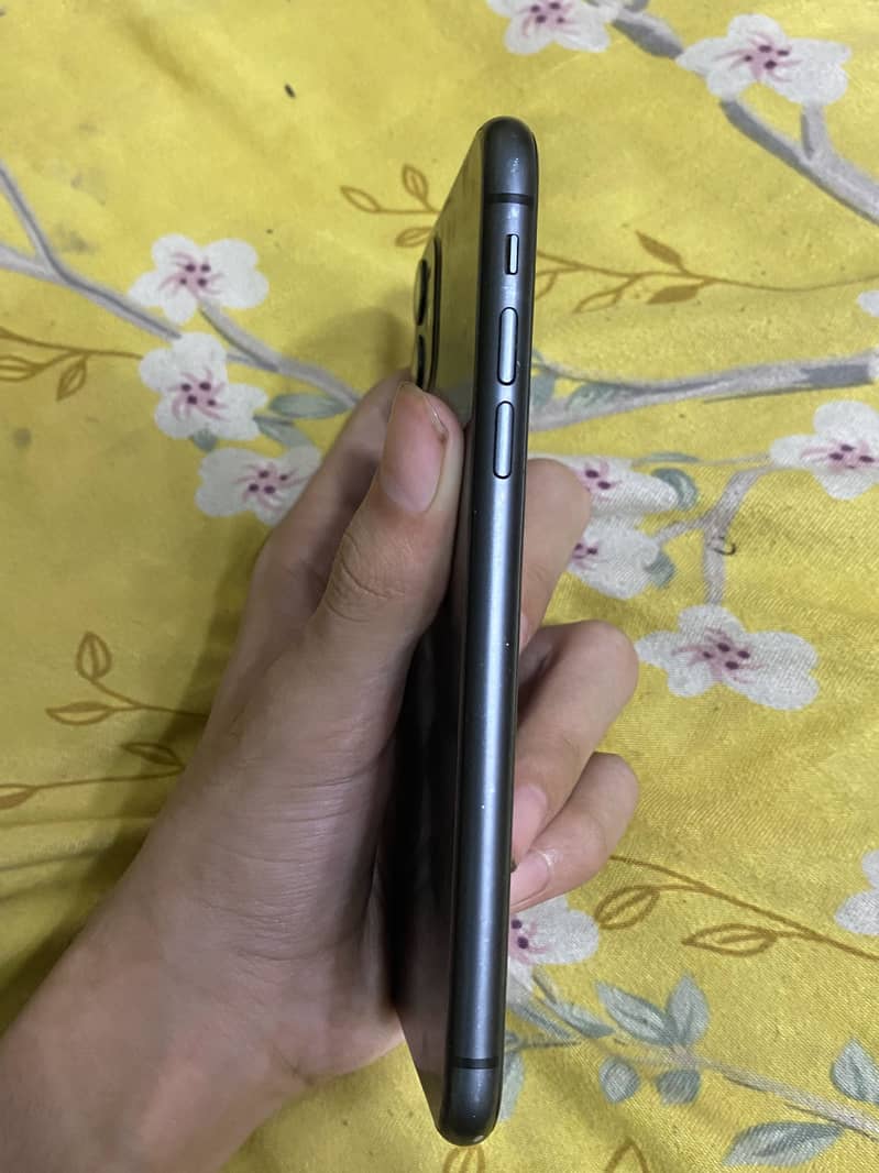 Apple iPhone 11 1