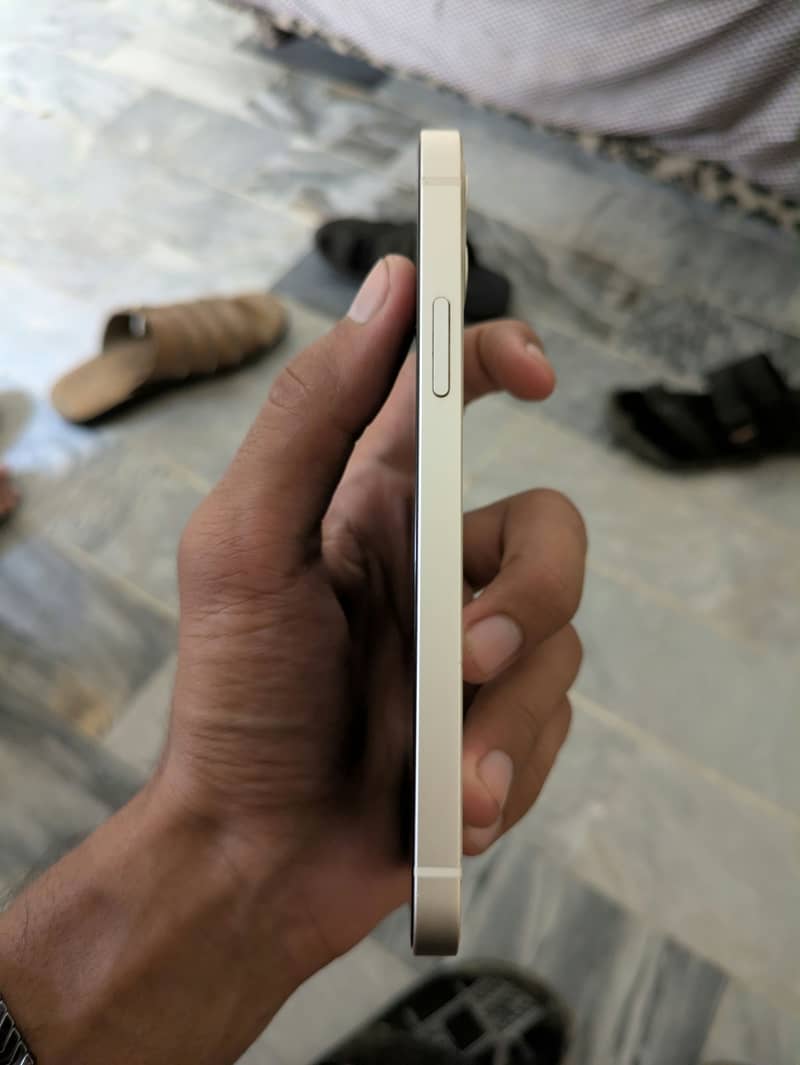 Apple iPhone 12 2