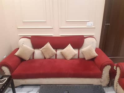 Red Velvet 6 Sofa Set , 2 Red velvet wood chairs & 2 iron chairs
