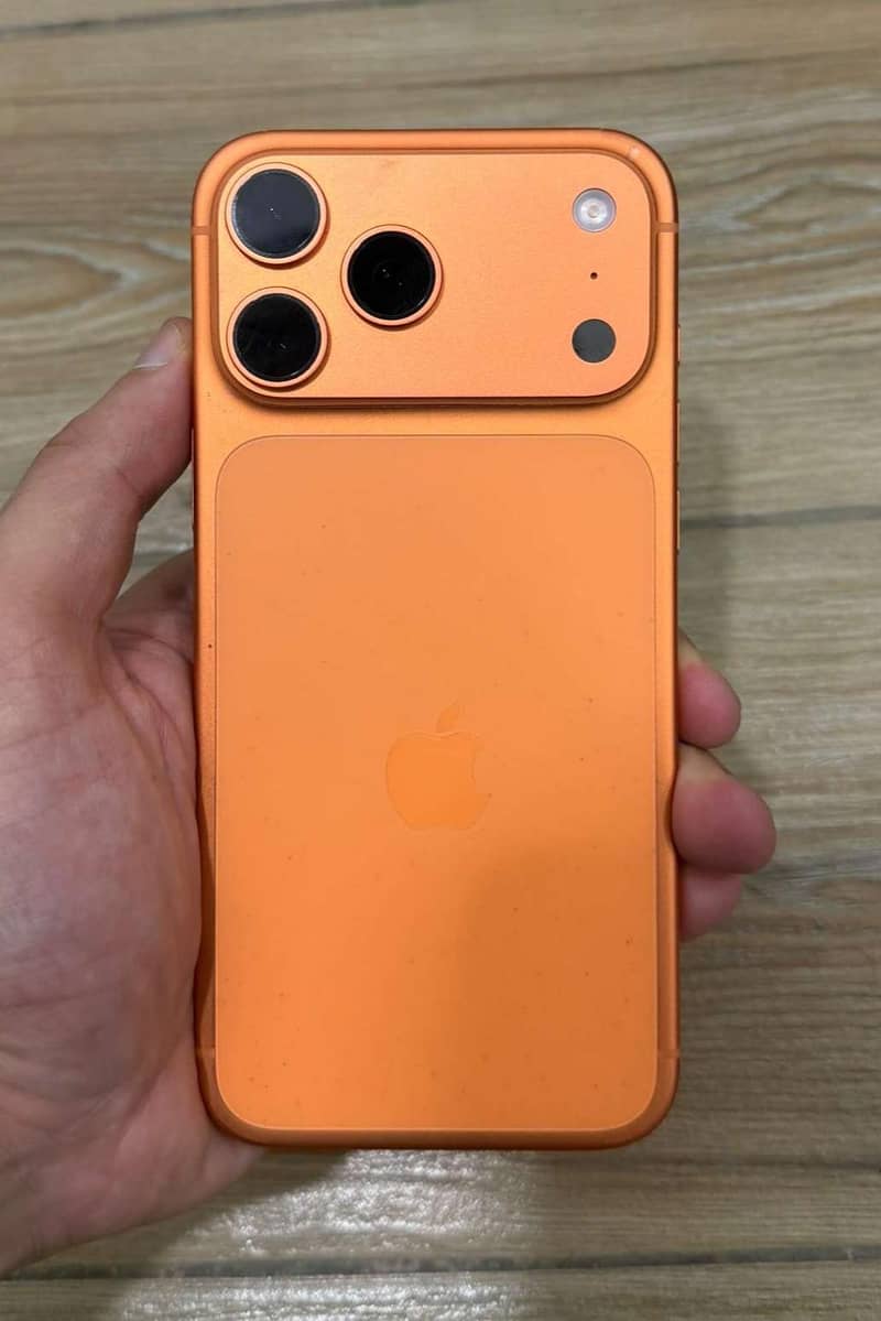 Apple iPhone 17 Pro Max 0
