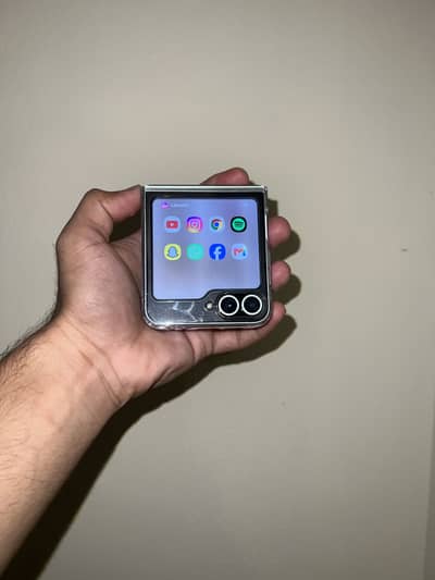 Samsung Mobile Z Flip 6