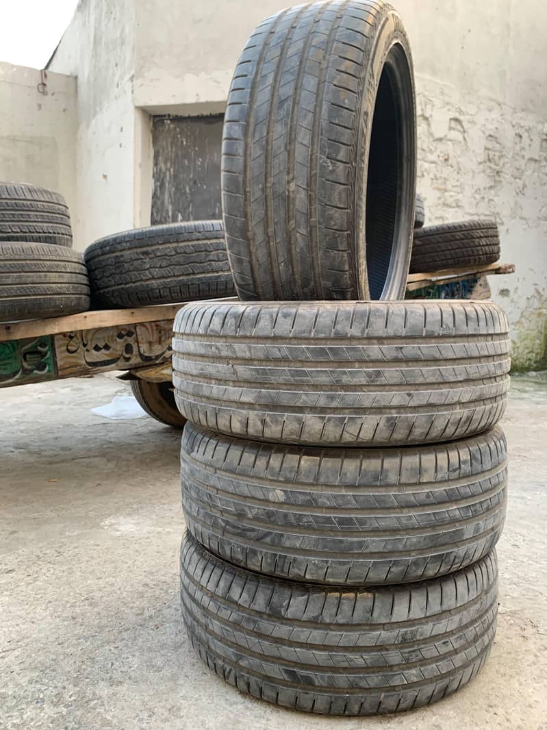 Bridgestone 235 45 18 0
