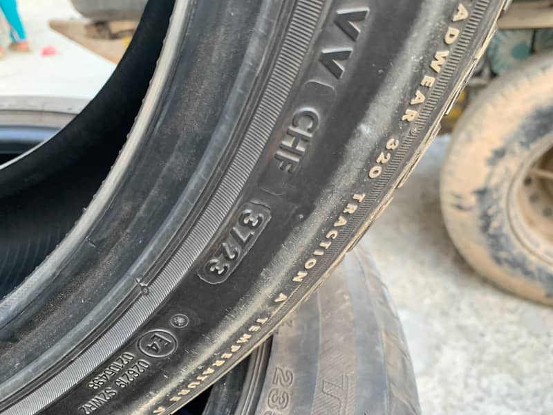 Bridgestone 235 45 18 2