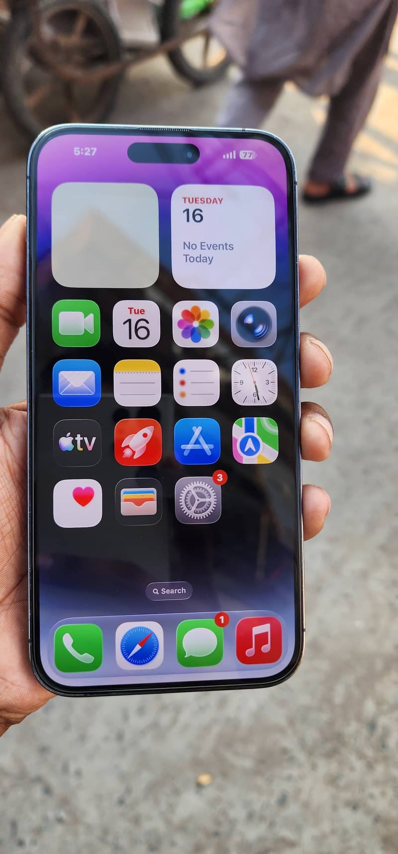 Apple iPhone 14 Pro Max E sim time pending 0
