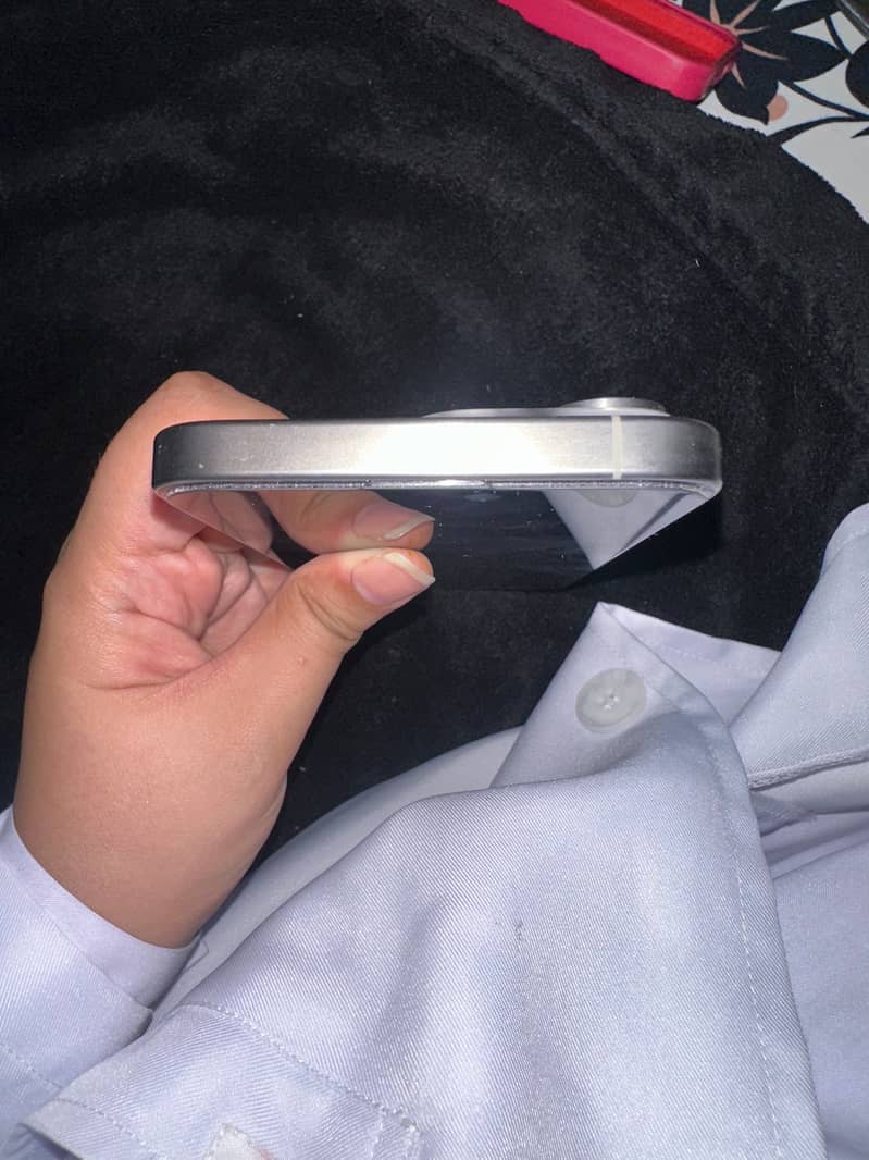 Apple iPhone 15 Pro Max 1