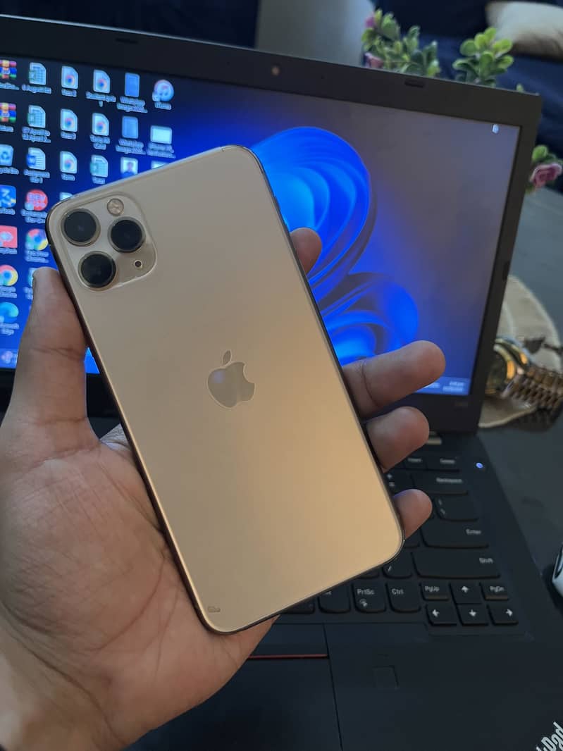 Apple iPhone 11 Pro Max 0