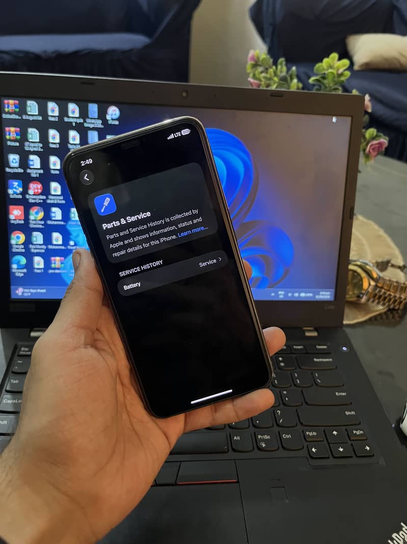 Apple iPhone 11 Pro Max 4